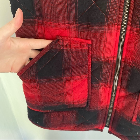 staccato red black buffalo plaid vest - Picture 5 of 5